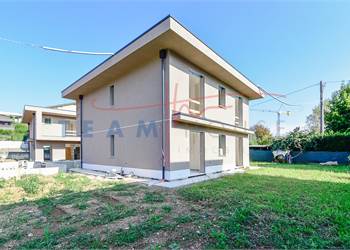 3 locali in Vendita a Lurago d'Erba (CO)